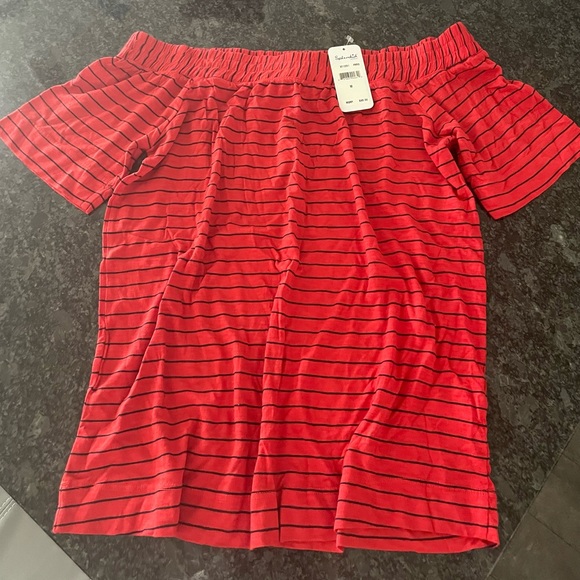 Splendid Red and Black Striped Short Sleeve Top - Picture 1 of 6